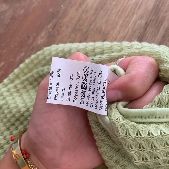 Long Sleeve Summer Green Crop Top with Ties - Picture 8 of 9